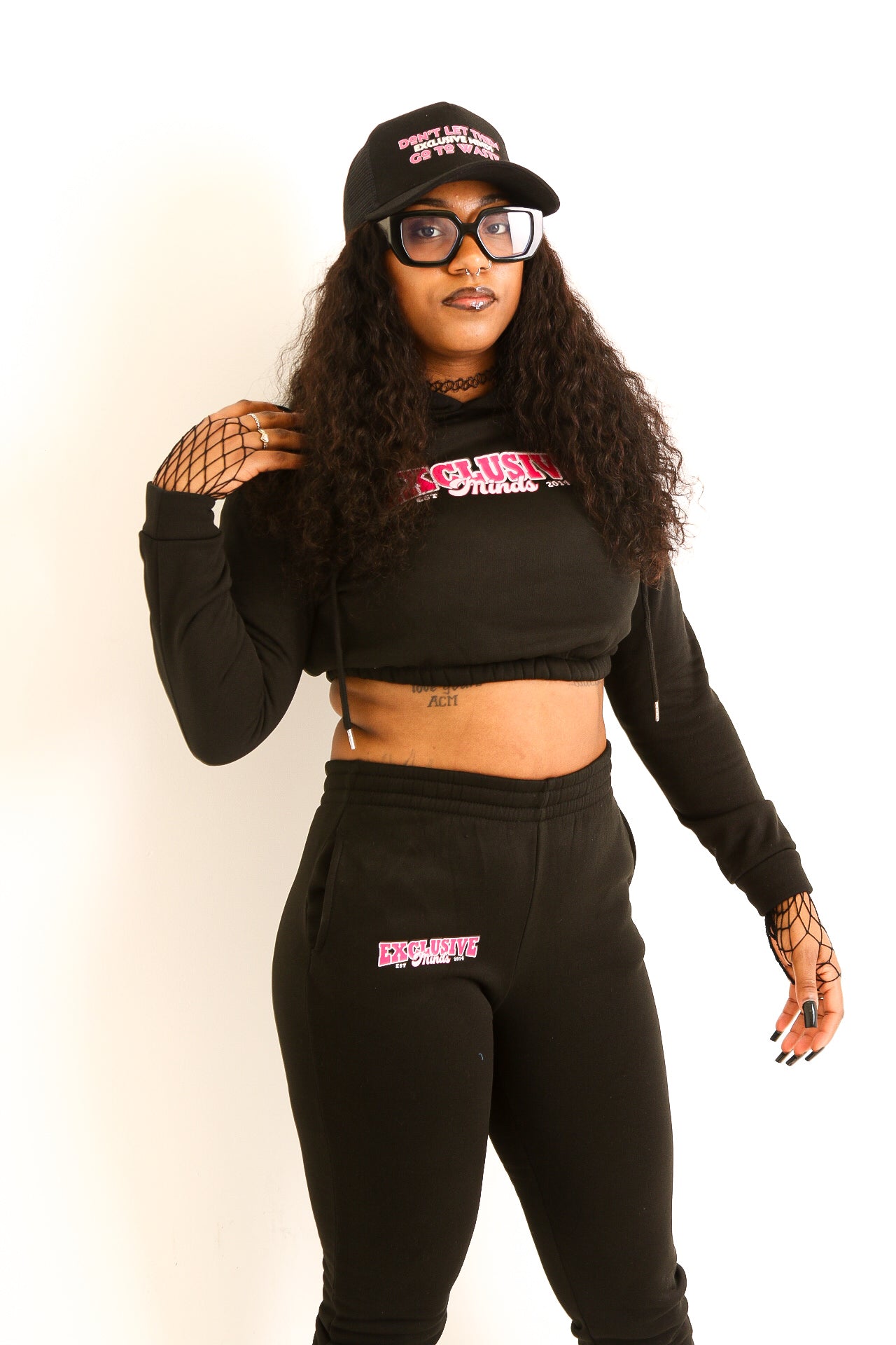 Crop Sweatsuit Black Pink Preorder Emcbrand