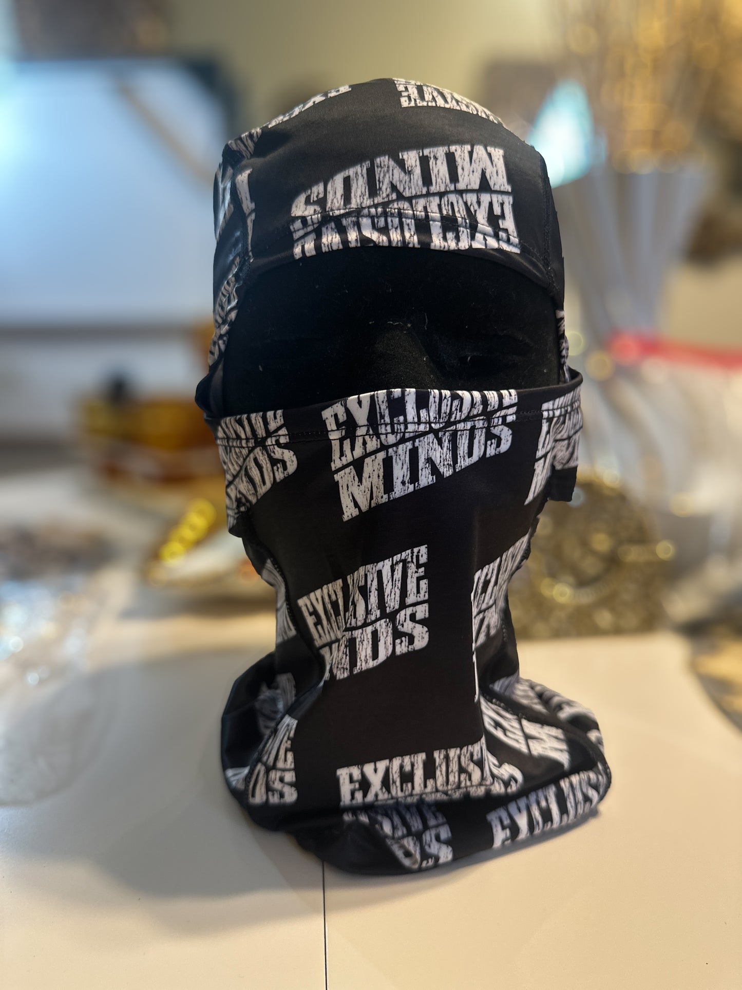 Distressed Logo Mask “Black”