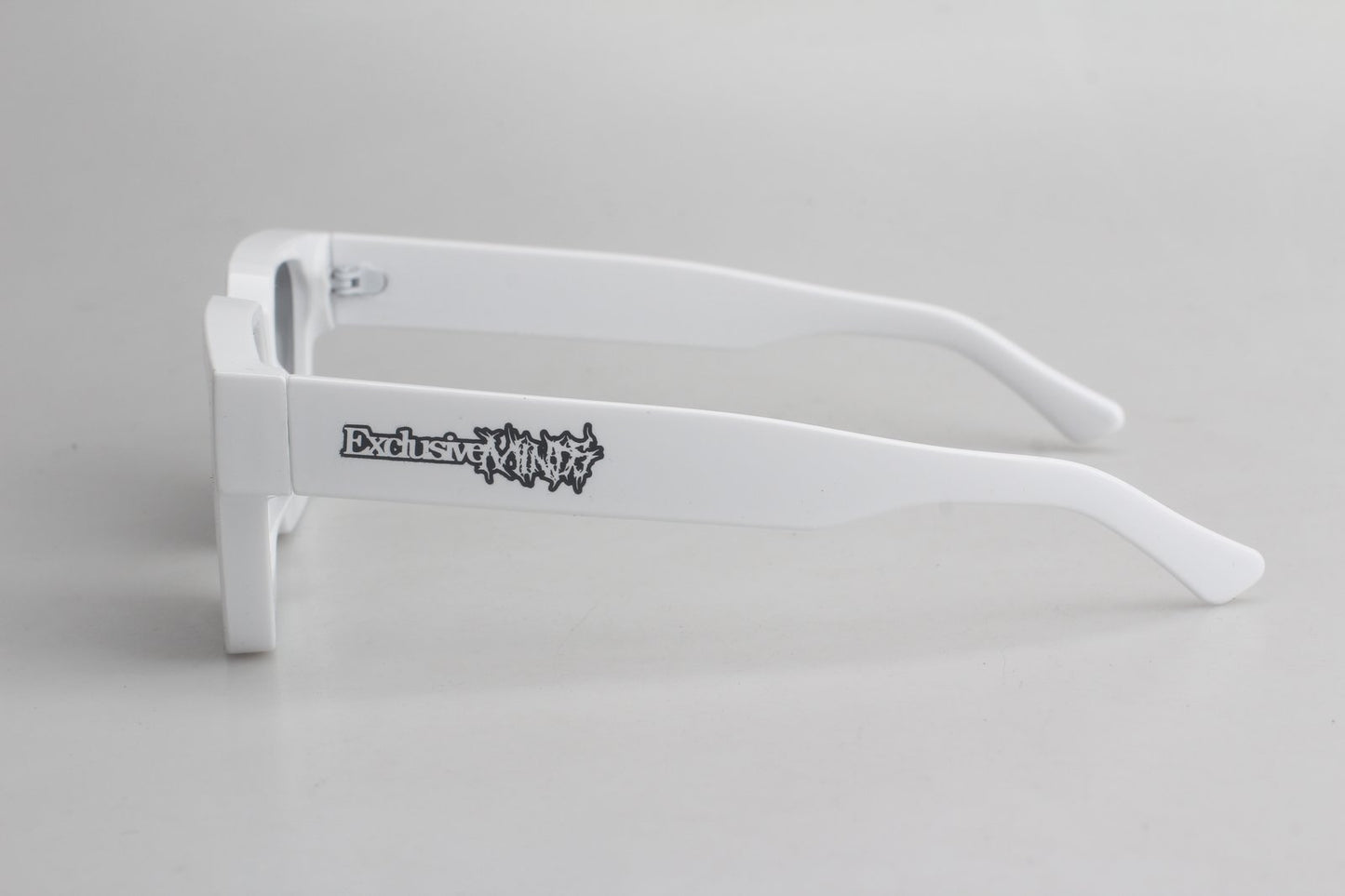 HideOut Shades (White)