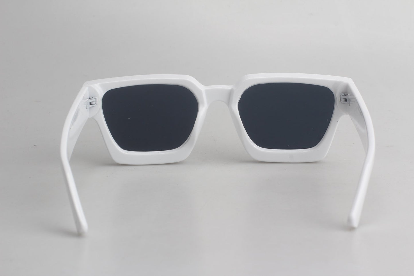 HideOut Shades (White)